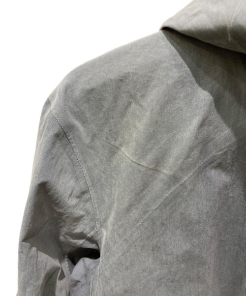 ARC'TERYX VEILANCE（アークテリクス ヴェイランス）ARC'TERYX VEILANCE (アークテリクス ヴェイランス) Isogon Hooded Jacket グレー サイズ:Sの古着・服飾アイテム