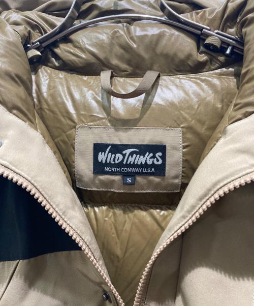 WILD THINGS（ワイルドシングス）WILD THINGS (ワイルドシングス) フーデッドダウンジャケット カーキ サイズ:Sの古着・服飾アイテム