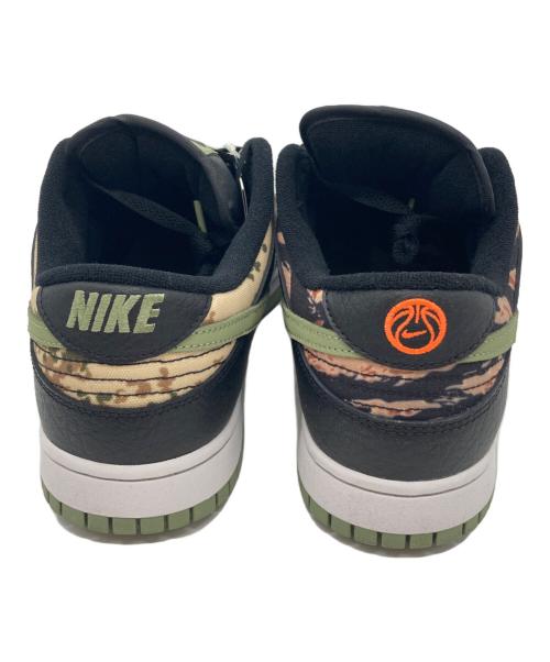NIKE（ナイキ）NIKE (ナイキ) UNK LOW SE　ダンク ロー SE　DH0957-001 BLACK MULTI CAMO サイズ:28.5の古着・服飾アイテム