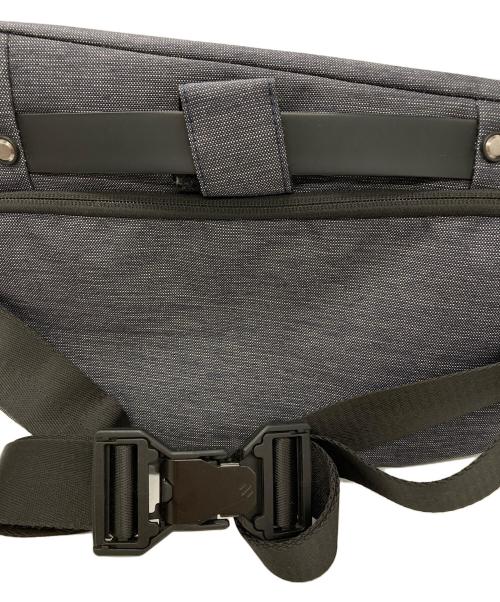 urbanature（アーバンネイチャー）urbanature (アーバンネイチャー) クロスボディバック グレーの古着・服飾アイテム