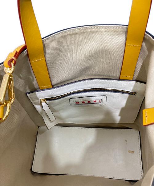 MARNI（マルニ）MARNI (マルニ) MUSEO SOFT SMALL　ミュゼオ ソフト スモール ホワイト×ブラックの古着・服飾アイテム