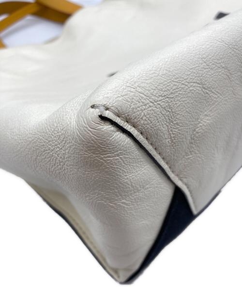 MARNI（マルニ）MARNI (マルニ) MUSEO SOFT SMALL　ミュゼオ ソフト スモール ホワイト×ブラックの古着・服飾アイテム