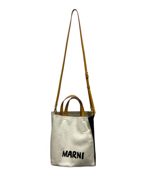 MARNI（マルニ）MARNI (マルニ) MUSEO SOFT SMALL　ミュゼオ ソフト スモール ホワイト×ブラックの古着・服飾アイテム