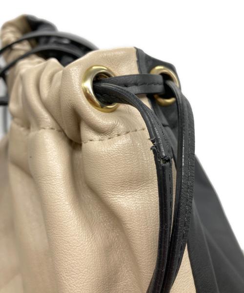 MARNI（マルニ）MARNI (マルニ) GUSSETバックパック　ガセットバックパック ブラック×ベージュの古着・服飾アイテム