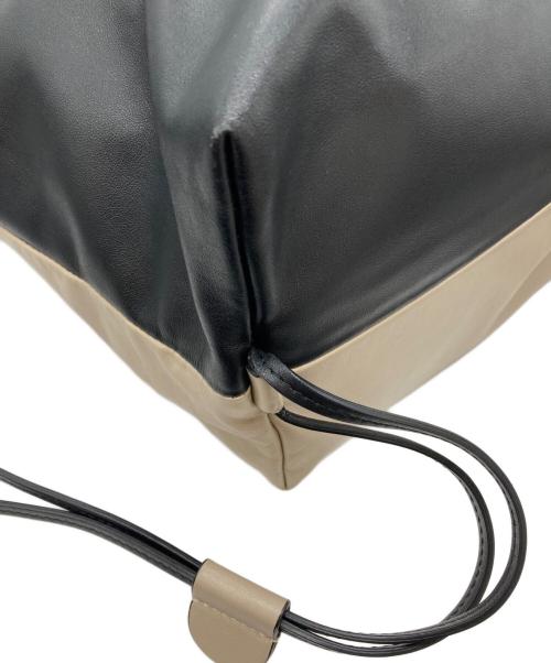 MARNI（マルニ）MARNI (マルニ) GUSSETバックパック　ガセットバックパック ブラック×ベージュの古着・服飾アイテム