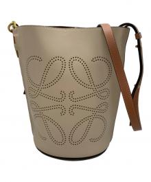 LOEWE（ロエベ）の古着「ゲートアナグラムバケットショルダーバッグ　Gate Anagram Leather Shoulder Bag」｜ベージュ