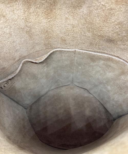 LOEWE（ロエベ）LOEWE (ロエベ) ゲートアナグラムバケットショルダーバッグ　Gate Anagram Leather Shoulder Bag ベージュの古着・服飾アイテム