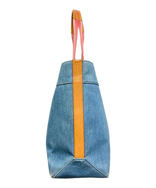 COACH（コーチ）COACH (コーチ) チャームプリントトートバッグ インディゴの古着・服飾アイテム