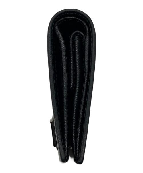 PRADA（プラダ）PRADA (プラダ) サフィアーノトライアングル 財布　SAFFIANO NEROの古着・服飾アイテム