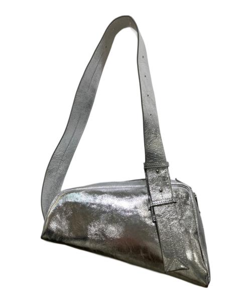 UN3D.（アンスリード）UN3D. (アンスリード) レギュラートライアングルレザーバッグ シルバーの古着・服飾アイテム