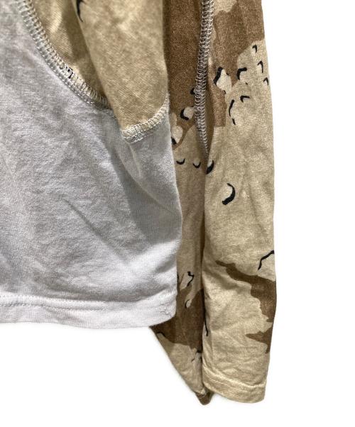 NVRFRGT（ネヴァーフォーゲット）NVRFRGT (ネヴァーフォーゲット) STUDIOUS (ステュディオス) 別注 PANELED LAYERD SLEEVE T-SHIRT ベージュ×デザートカモ サイズ:1の古着・服飾アイテム