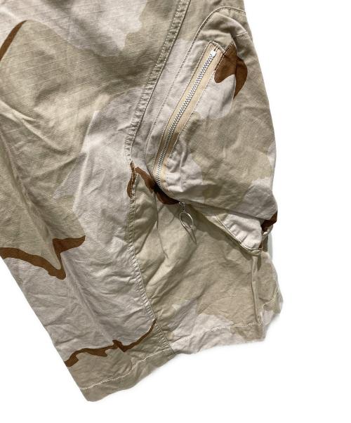 NVRFRGT（ネヴァーフォーゲット）NVRFRGT (ネヴァーフォーゲット) 3D TWISTED CARGO SHORTS デザート サイズ:2の古着・服飾アイテム