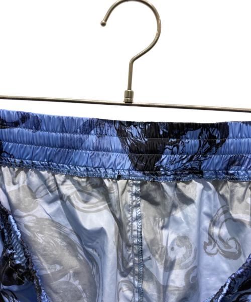 VERSACE JEANS COUTURE（ヴェルサーチ ジーンズクチュール）VERSACE JEANS COUTURE (ヴェルサーチ ジーンズクチュール) 総柄ハーフパンツ ブルー サイズ:180の古着・服飾アイテム