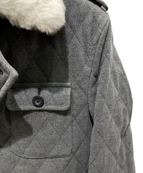 BURBERRY BLACK LABEL（バーバリーブラックレーベル）BURBERRY BLACK LABEL (バーバリーブラックレーベル) ラビットファー付キルティングコート グレー サイズ:Mの古着・服飾アイテム