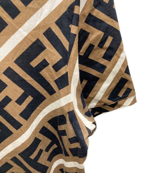 FENDI（フェンディ）FENDI (フェンディ) ZUCCa ダイアゴナルt-シャツ ブラウン サイズ:XLの古着・服飾アイテム