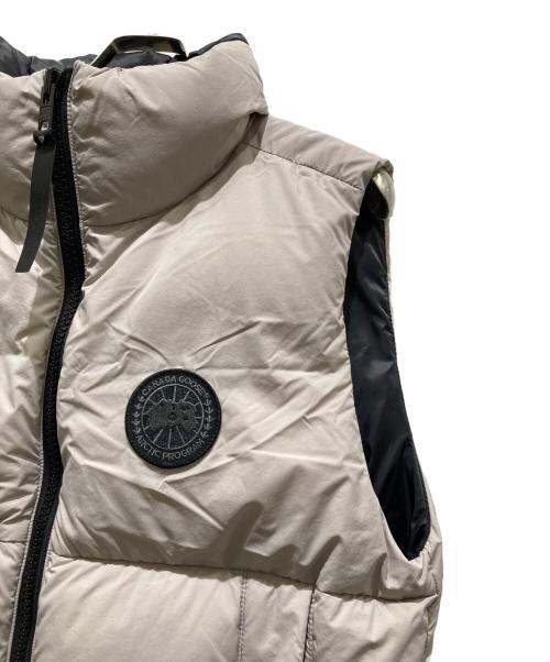 CANADA GOOSE（カナダグース）CANADA GOOSE (カナダグース) EVERETT VEST　エヴェレットベスト　ダウンベスト ベージュ サイズ:Mの古着・服飾アイテム