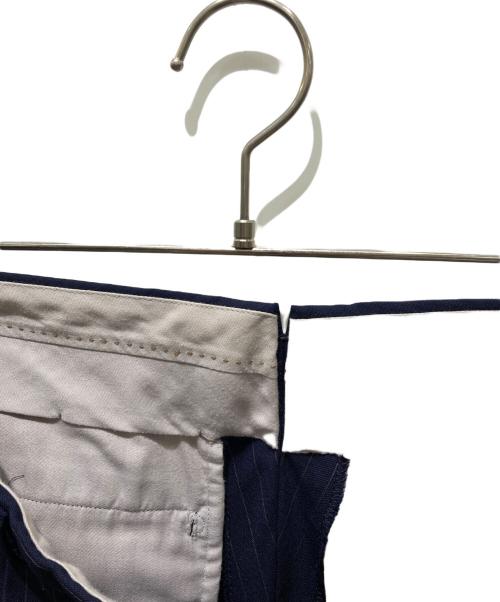 SHIPS（シップス）SHIPS (シップス) ERMENEGILDO ZEGNA (エルメネジルド・ゼニア) ペンストライプセットアップスーツ ネイビー サイズ:44の古着・服飾アイテム