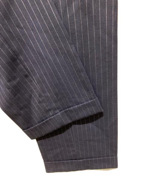 SHIPS（シップス）SHIPS (シップス) ERMENEGILDO ZEGNA (エルメネジルド・ゼニア) ペンストライプセットアップスーツ ネイビー サイズ:44の古着・服飾アイテム