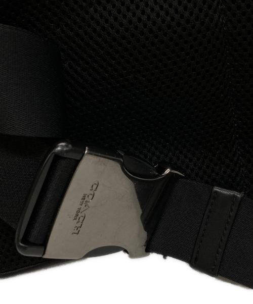 COACH（コーチ）COACH (コーチ) シグネイチャーウエストバッグ ブラック×ブラウンの古着・服飾アイテム