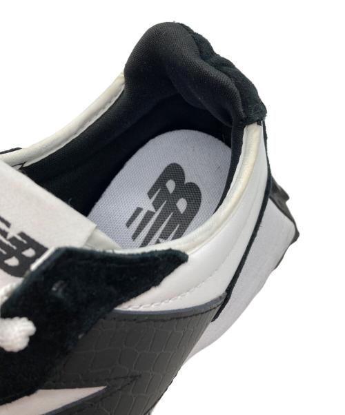 NEW BALANCE（ニューバランス）NEW BALANCE (ニューバランス) Women's 327 ローカットスニーカー ブラック×ホワイト サイズ:25.5の古着・服飾アイテム
