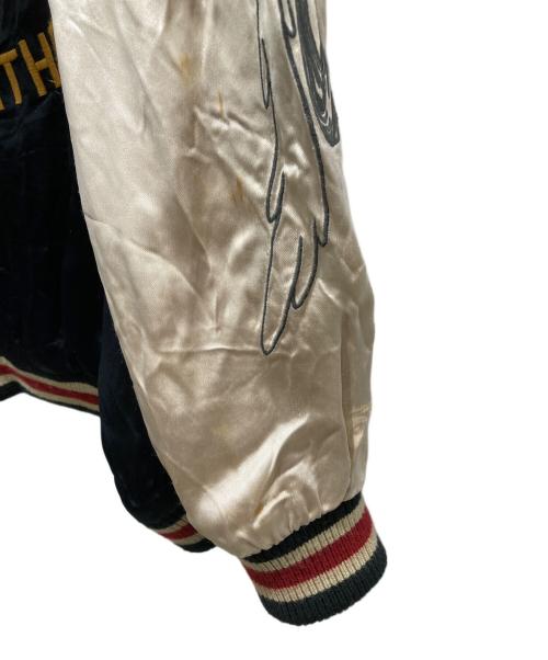 VANSON（バンソン）VANSON (バンソン) LOONEY TUNES (ルーニーチューンズ) リバーシブル刺繍スカジャン ブラック サイズ:XLの古着・服飾アイテム