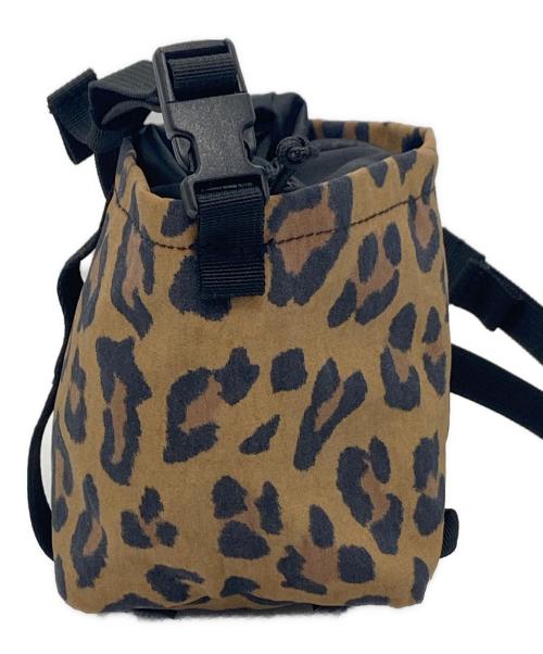 SUPREME（シュプリーム）Supreme (シュプリーム) Leopard Neck Pouch ブラウンの古着・服飾アイテム