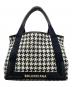 BALENCIAGA（バレンシアガ）の古着「NAVY CABAS S AJ　千鳥柄キャンバスハンドバッグ」｜ホワイト×ブラック