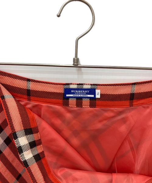 BURBERRY BLUE LABEL（バーバリー ブルー レーベル）BURBERRY BLUE LABEL (バーバリー ブルー レーベル) チェックスカート レッド サイズ:36の古着・服飾アイテム