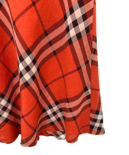 BURBERRY BLUE LABEL（バーバリー ブルー レーベル）BURBERRY BLUE LABEL (バーバリー ブルー レーベル) チェックスカート レッド サイズ:36の古着・服飾アイテム