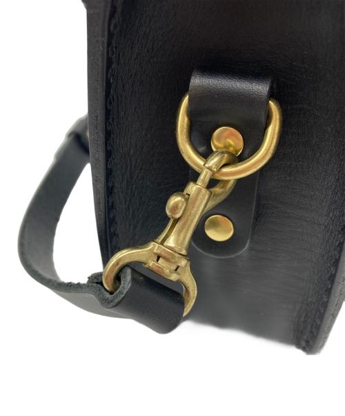 Herz（ヘルツ）Herz (ヘルツ) 二本ベルトの2wayミニバッグ ブラックの古着・服飾アイテム