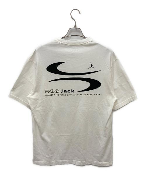 NIKE（ナイキ）NIKE (ナイキ) Travis Scott (トラヴィススコット) 半袖カットソー ホワイト サイズ:Ｍ 未使用品の古着・服飾アイテム