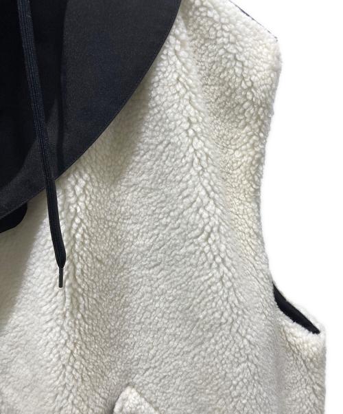 VACHEMENT（ヴァシュモン）VACHEMENT (ヴァシュモン) リサイクルシェルタフタ × ボアベスト ホワイト サイズ:F 未使用品の古着・服飾アイテム