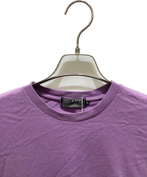 Hysteric Glamour（ヒステリックグラマー）Hysteric Glamour (ヒステリックグラマー) プリントTシャツ パープル サイズ:XL 未使用品の古着・服飾アイテム