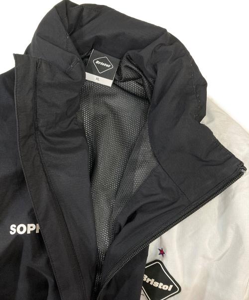 F.C.R.B.（エフシーレアルブリストル）F.C.R.B. (エフシーレアルブリストル) WARM UP JACKET ブラック×ホワイト サイズ:XLの古着・服飾アイテム