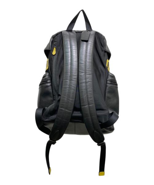 COACH（コーチ）COACH (コーチ) パーフォレイテッド　PERFORATED BACKPACK ブラックの古着・服飾アイテム