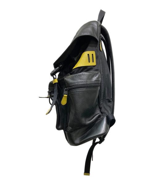 COACH（コーチ）COACH (コーチ) パーフォレイテッド　PERFORATED BACKPACK ブラックの古着・服飾アイテム