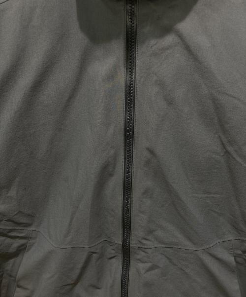 ARC'TERYX（アークテリクス）ARC'TERYX (アークテリクス) CAMOSUN PARKA　	カモーソンパーカ グレー サイズ:Mの古着・服飾アイテム