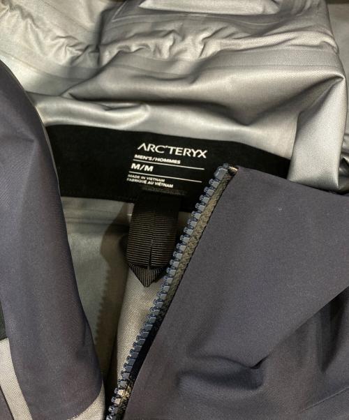 ARC'TERYX（アークテリクス）ARC'TERYX (アークテリクス) BETA JACKET　ベータジャケット ネイビー サイズ:Ｍの古着・服飾アイテム