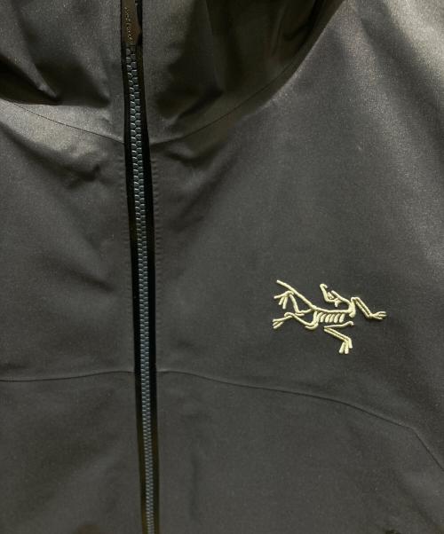 ARC'TERYX（アークテリクス）ARC'TERYX (アークテリクス) BETA JACKET　ベータジャケット ネイビー サイズ:Ｍの古着・服飾アイテム