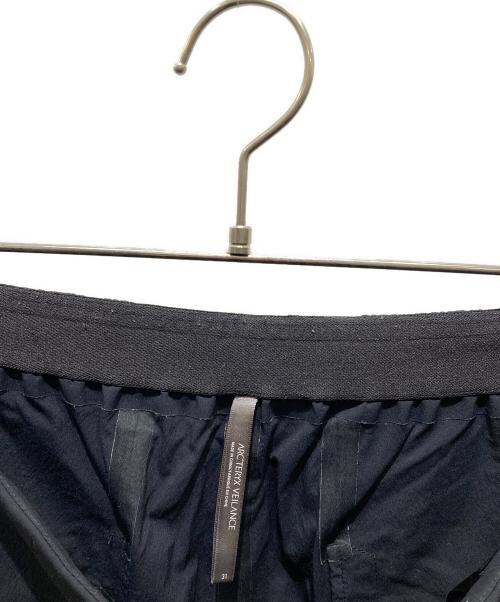 ARC'TERYX VEILANCE（アークテリクスヴェイランス）ARC'TERYX VEILANCE (アークテリクスヴェイランス) SPERE LT PANT ネイビー サイズ:31の古着・服飾アイテム