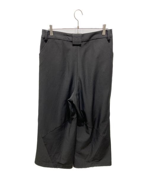 COMMON/DIVISOR（コモンディヴァイザー）COMMON/DIVISOR (コモンディヴァイザー) 変形ワイドパンツ ブラック サイズ:4の古着・服飾アイテム