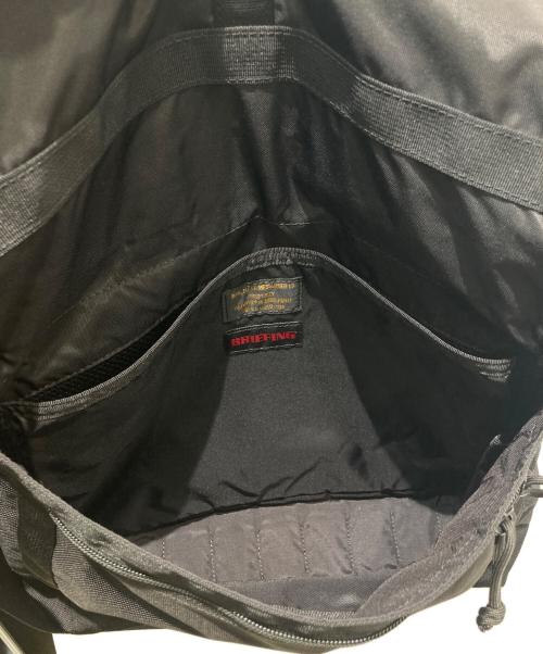 BRIEFING（ブリーフィング）BRIEFING (ブリーフィング) BEAMS PLUS (ビームスプラス) Fleet Messenger 13　メッセンジャーバッグ　ショルダーバッグ ブラックの古着・服飾アイテム