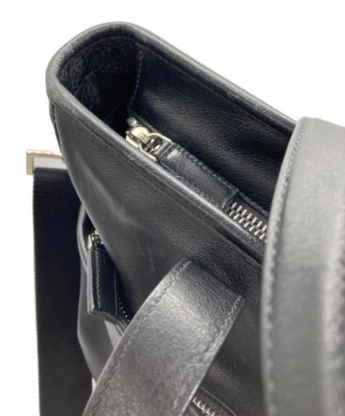 PRADA（プラダ）PRADA (プラダ) 三角ロゴプレート2WAYハンドバッグ ブラックの古着・服飾アイテム