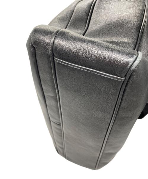 PRADA（プラダ）PRADA (プラダ) 三角ロゴプレート2WAYハンドバッグ ブラックの古着・服飾アイテム