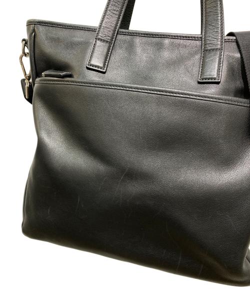 PRADA（プラダ）PRADA (プラダ) 三角ロゴプレート2WAYハンドバッグ ブラックの古着・服飾アイテム