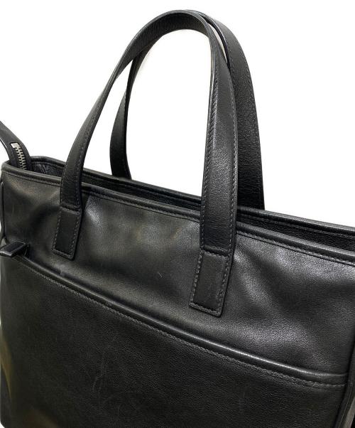 PRADA（プラダ）PRADA (プラダ) 三角ロゴプレート2WAYハンドバッグ ブラックの古着・服飾アイテム