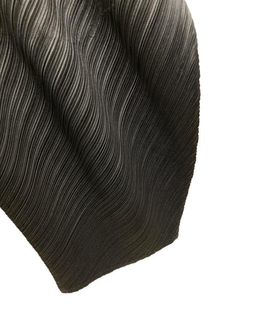 PLEATS PLEASE（プリーツプリーズ）PLEATS PLEASE (プリーツプリーズ) クロップドプリーツオールインワン ブラック サイズ:3の古着・服飾アイテム
