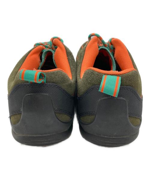 KEEN（キーン）KEEN (キーン) ローカットシューズ カーキ サイズ:28.5の古着・服飾アイテム