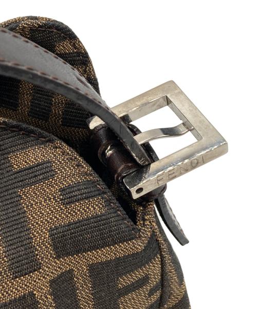 FENDI（フェンディ）FENDI (フェンディ) マンマバゲット　ワンショルダーバッグ ブラウンの古着・服飾アイテム