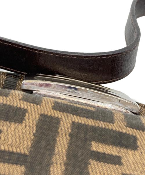 FENDI（フェンディ）FENDI (フェンディ) マンマバゲット　ワンショルダーバッグ ブラウンの古着・服飾アイテム